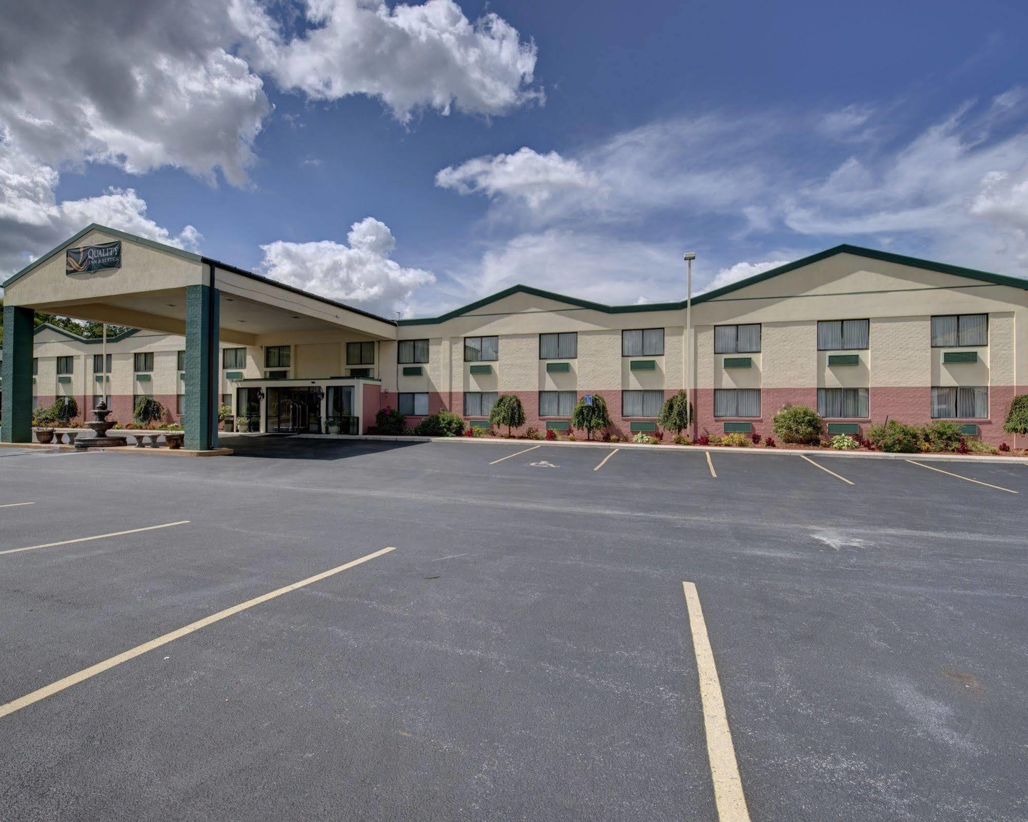 Hotel Baymont By Wyndham Gettysburg Exterior foto